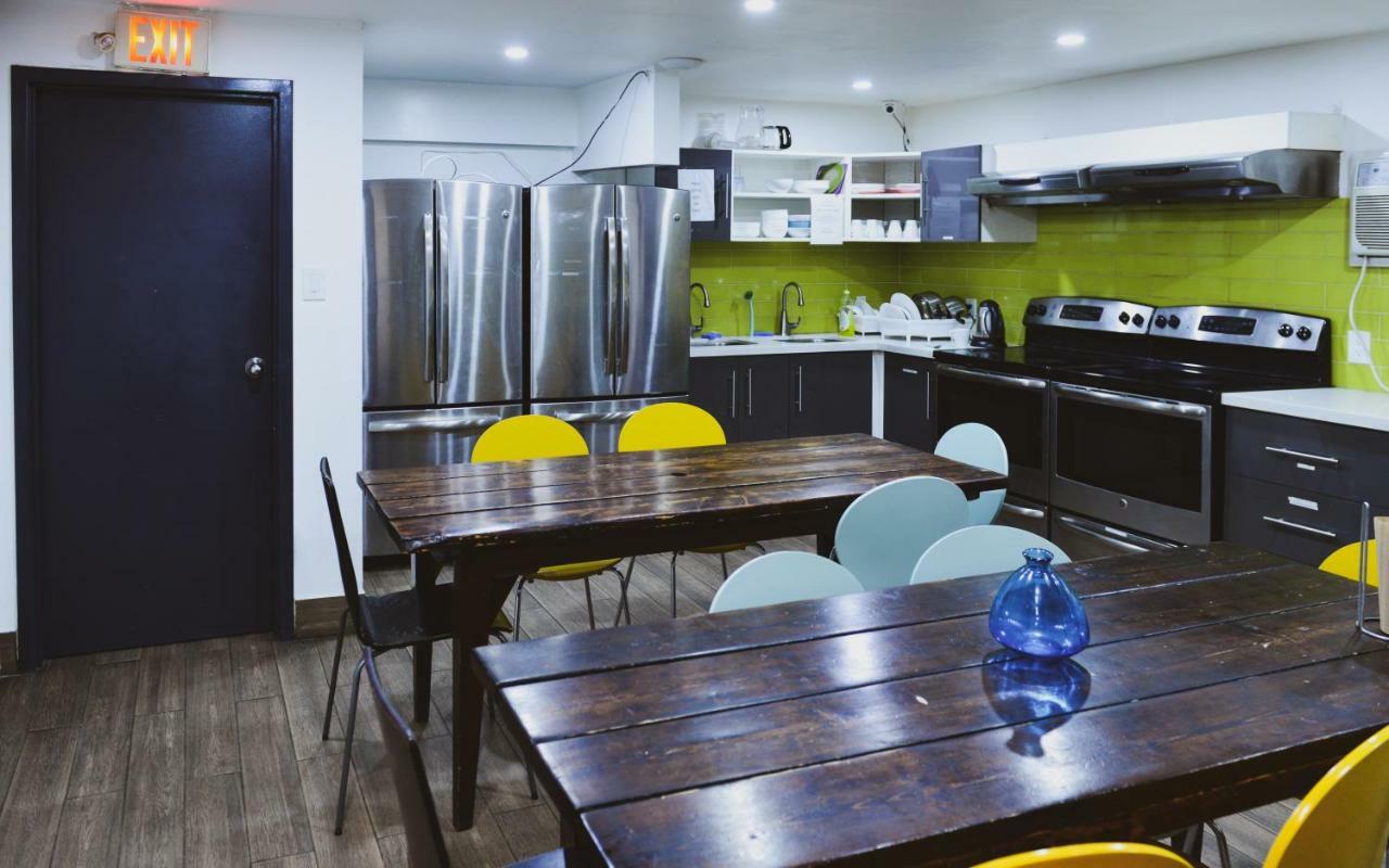 Kensington College Backpackers Hostel Toronto Exterior photo